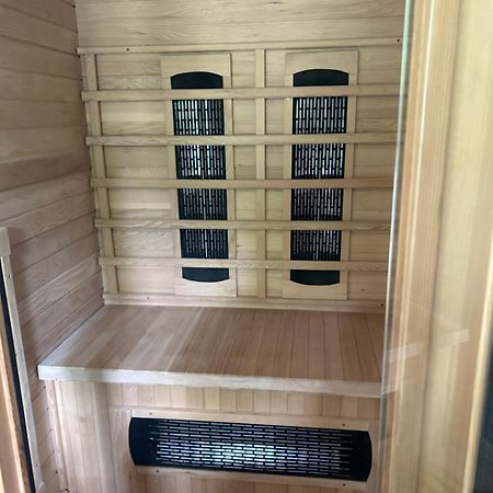 1Lochness Glam Lodges Inverness Luaran gambar