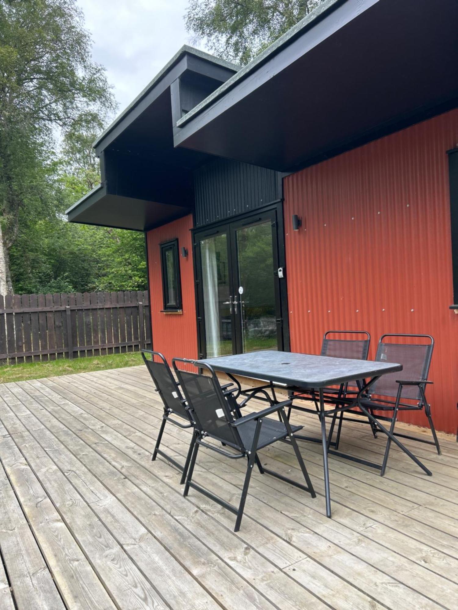 1Lochness Glam Lodges Inverness Luaran gambar